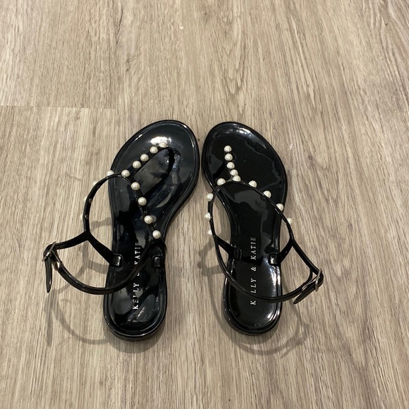 Kelly & Katie Black and Pearl Sandals Size 6 - Picture 2 of 5